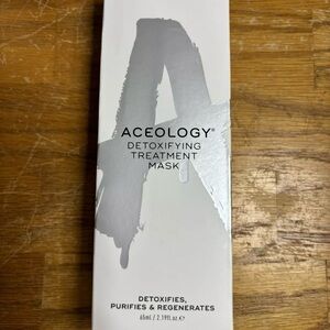 Aceology Detoxifying Treatment Mask Full Size 2.19oz, 65ml  BNIB Sealed!